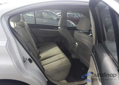 2010 Subaru Legacy 2.5I Premium z USA, uszkodzony, nr VIN 4S3BMBG60A3227823